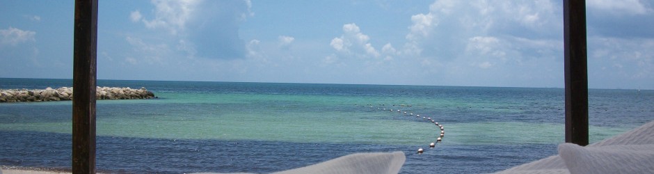 Tres Rios Beach Bed
