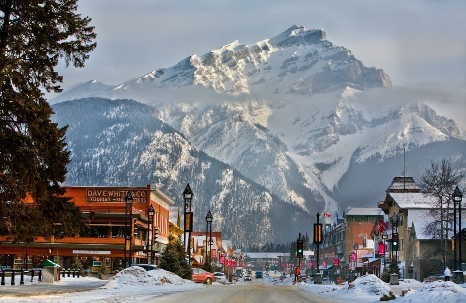 Banff Lake Louise Tourism/Paul Zizka
