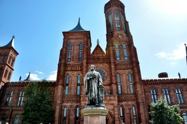 Smithsonian Castle
