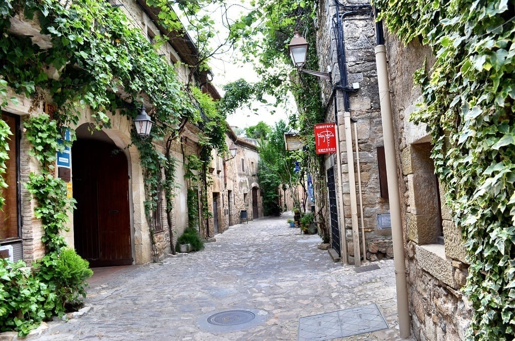 peratallada spain