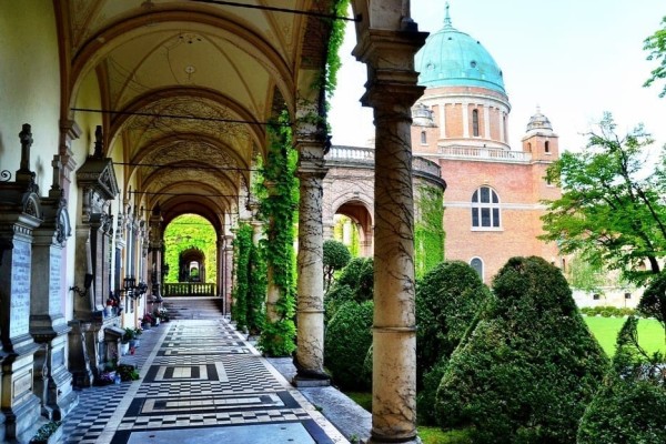 Mirogoj Cemetery Zagreb